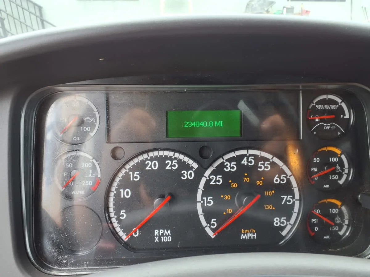 2019 Freightliner M2 106 in Davie, FL — photo 12