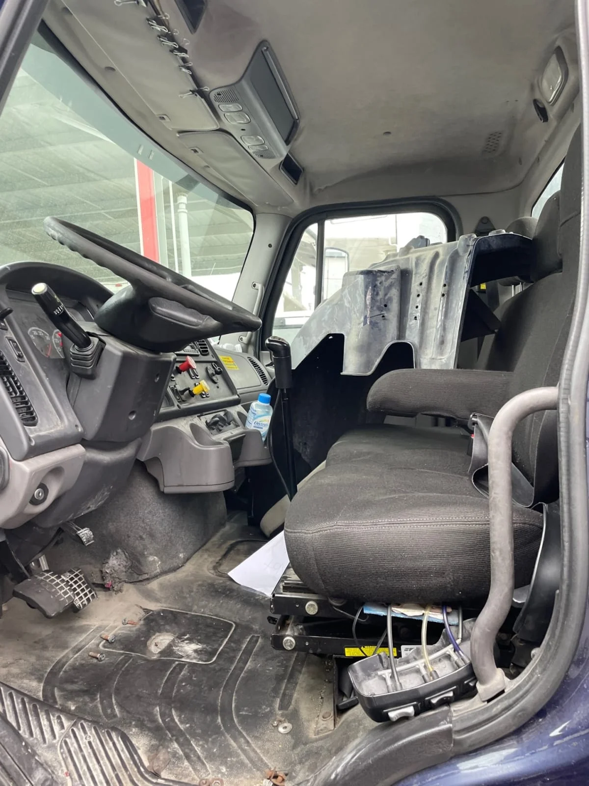 2016 Freightliner M2 112 - image 7