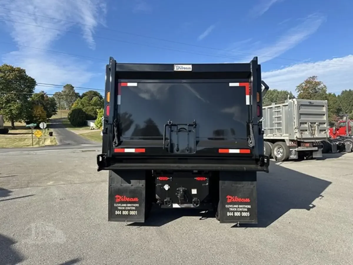 2026 International HX - image 5