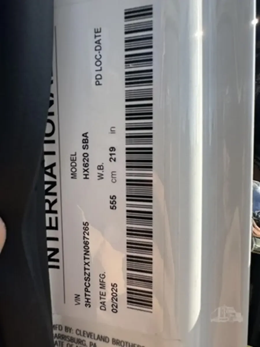 2026 International HX - image 3