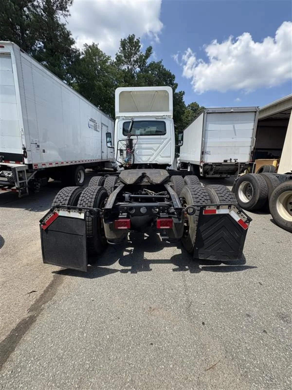 2020 International LT in Ashland, VA — photo 5