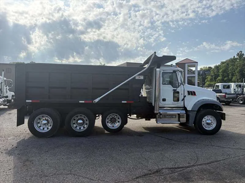 2018 Mack Granite in Memphis, TN — photo 5