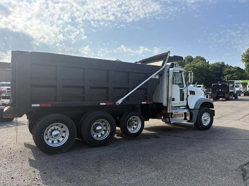 2018 Mack Granite in Memphis, TN — photo 4