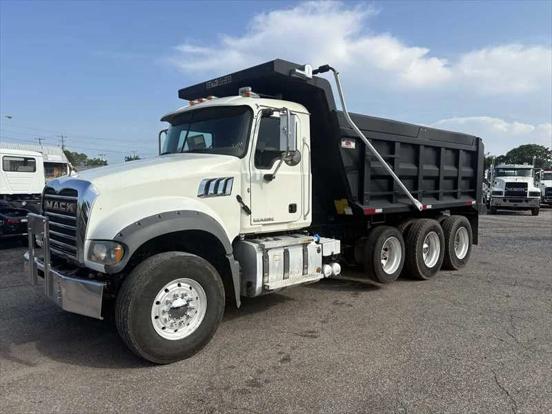 2018 Mack Granite