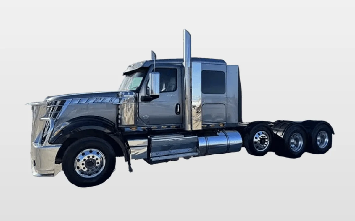 2020 International LoneStar - image 1