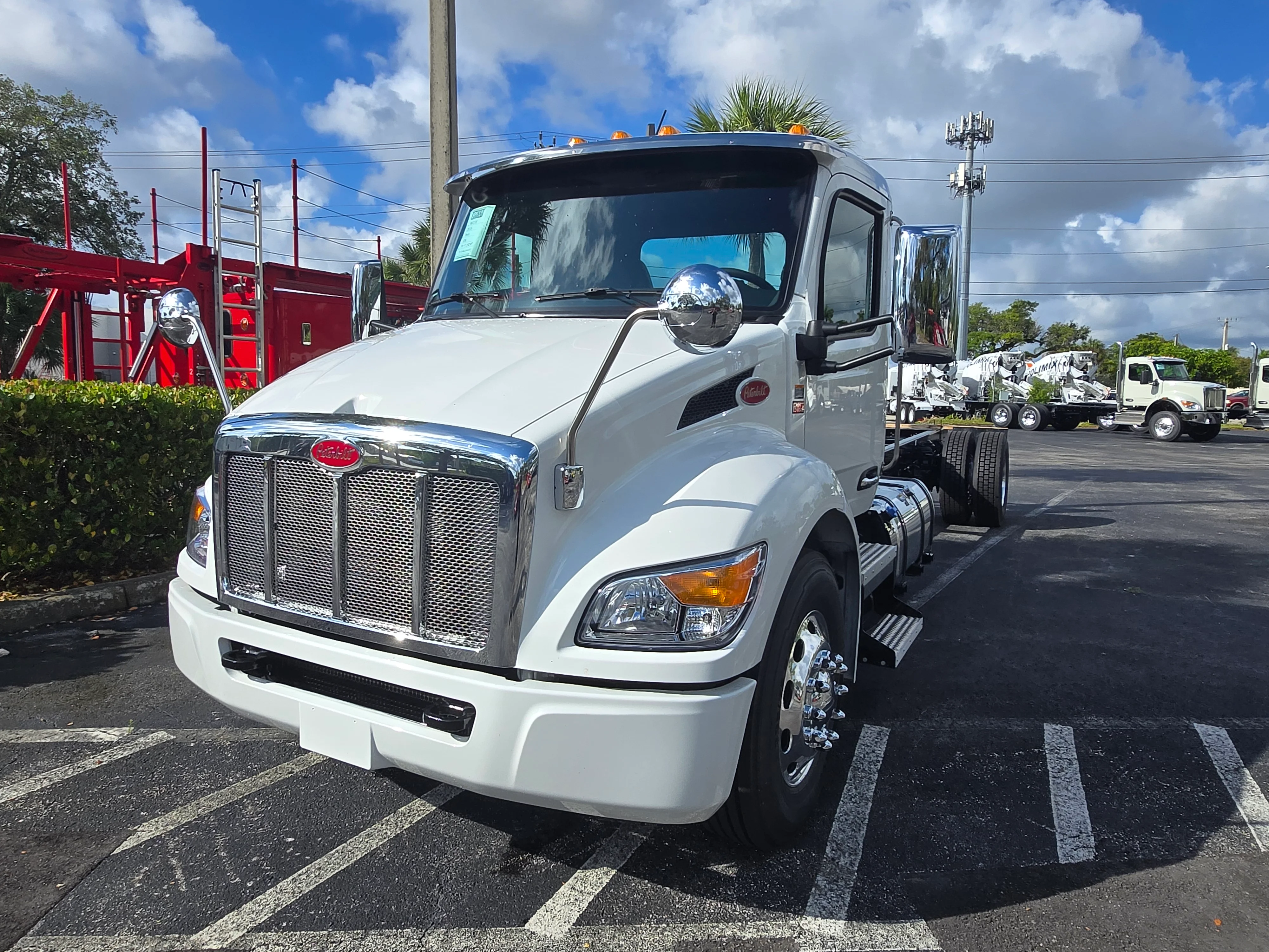 2026 Peterbilt 536 in Doral, FL