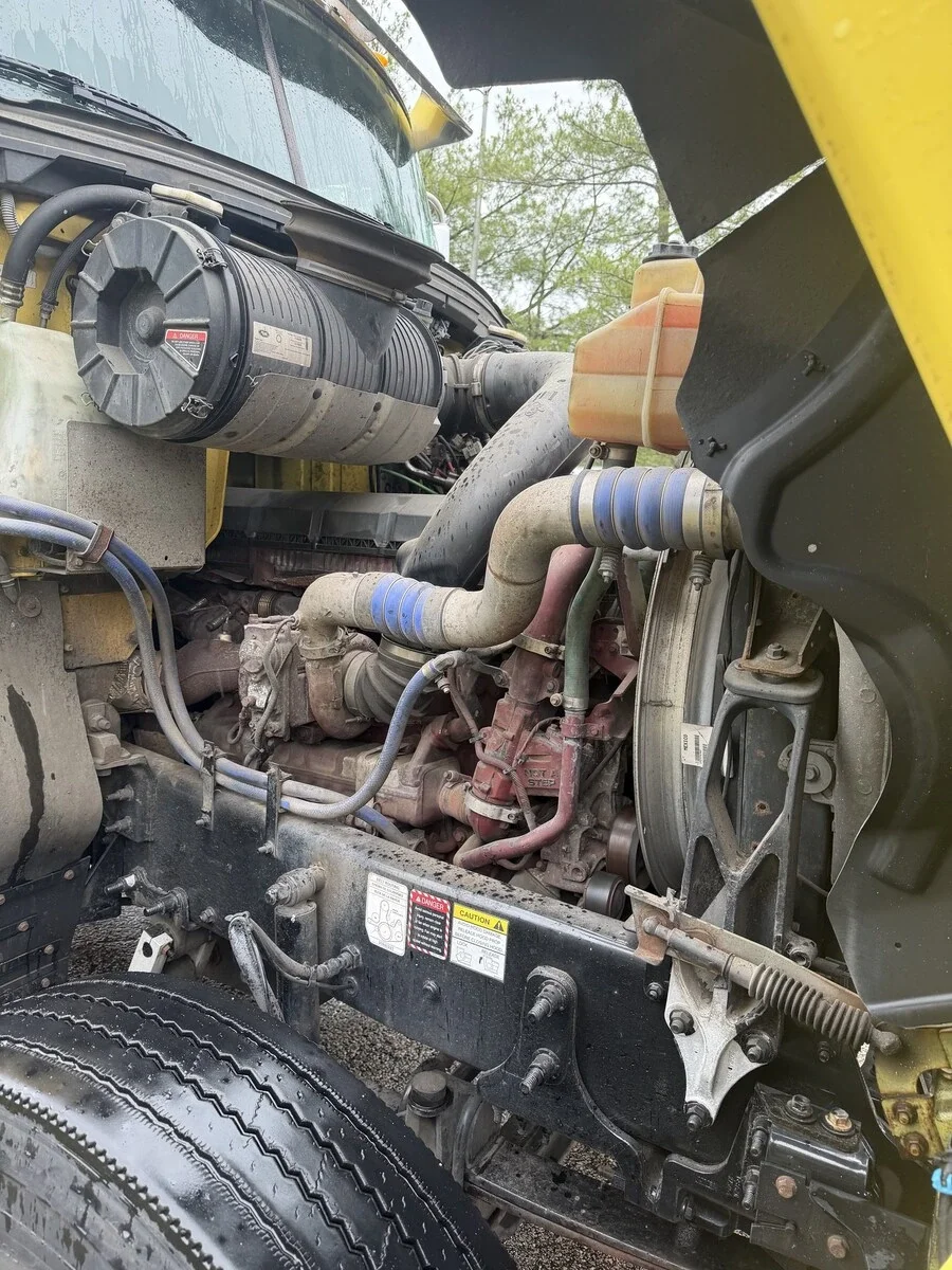 2019 Mack Pinnacle in Warminster, PA — photo 9