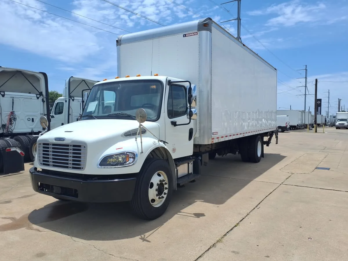 2020 Freightliner M2 106