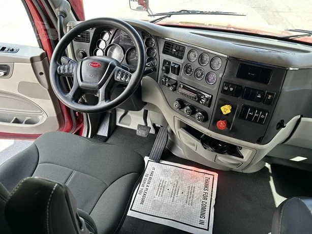 2021 Peterbilt 579 in Portland, OR — photo 27
