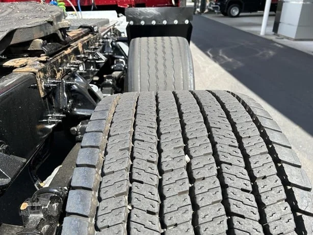 2021 Peterbilt 579 in Portland, OR — photo 7
