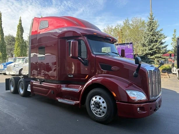 2021 Peterbilt 579 in Portland, OR — photo 3