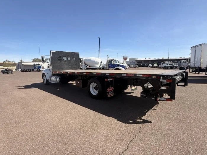 2019 Peterbilt — photo 4