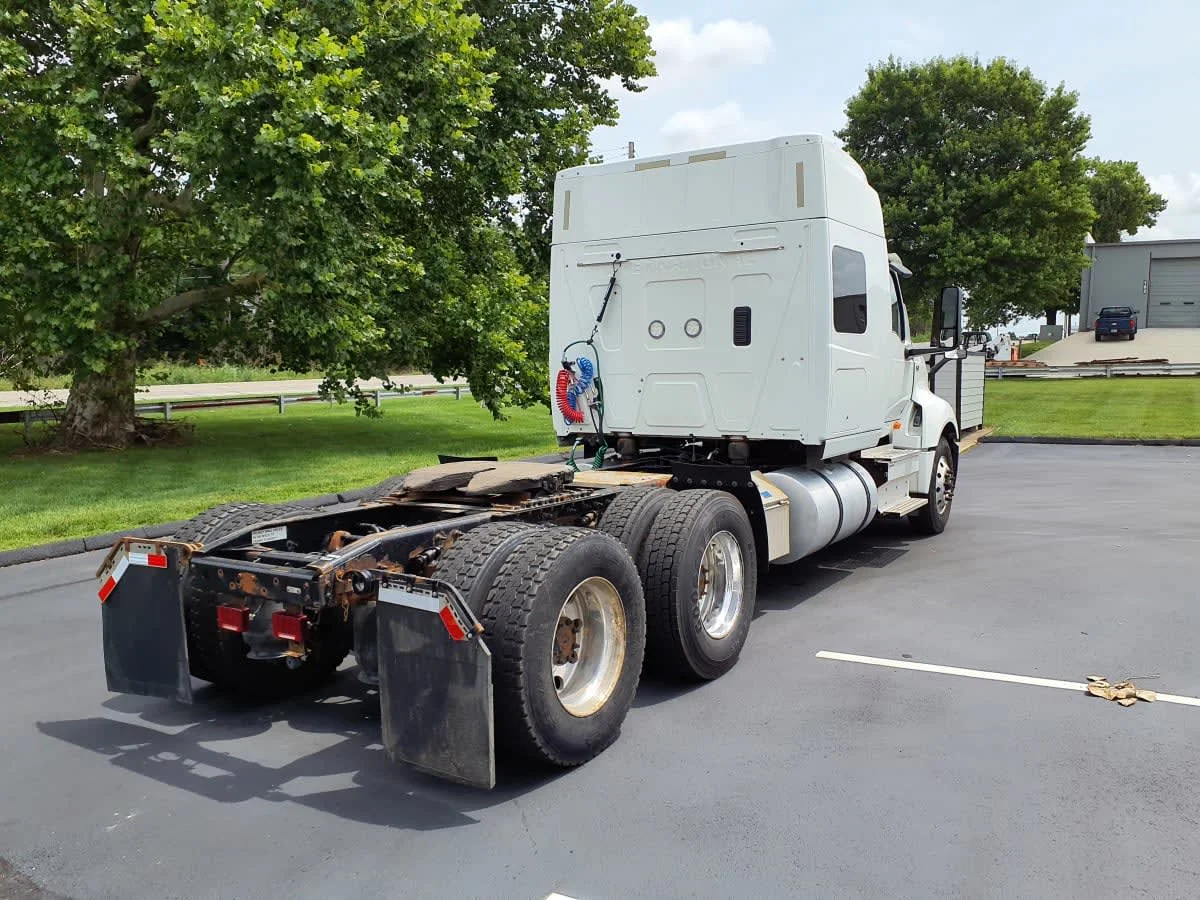2021 International LT in O'fallon, MO — photo 4