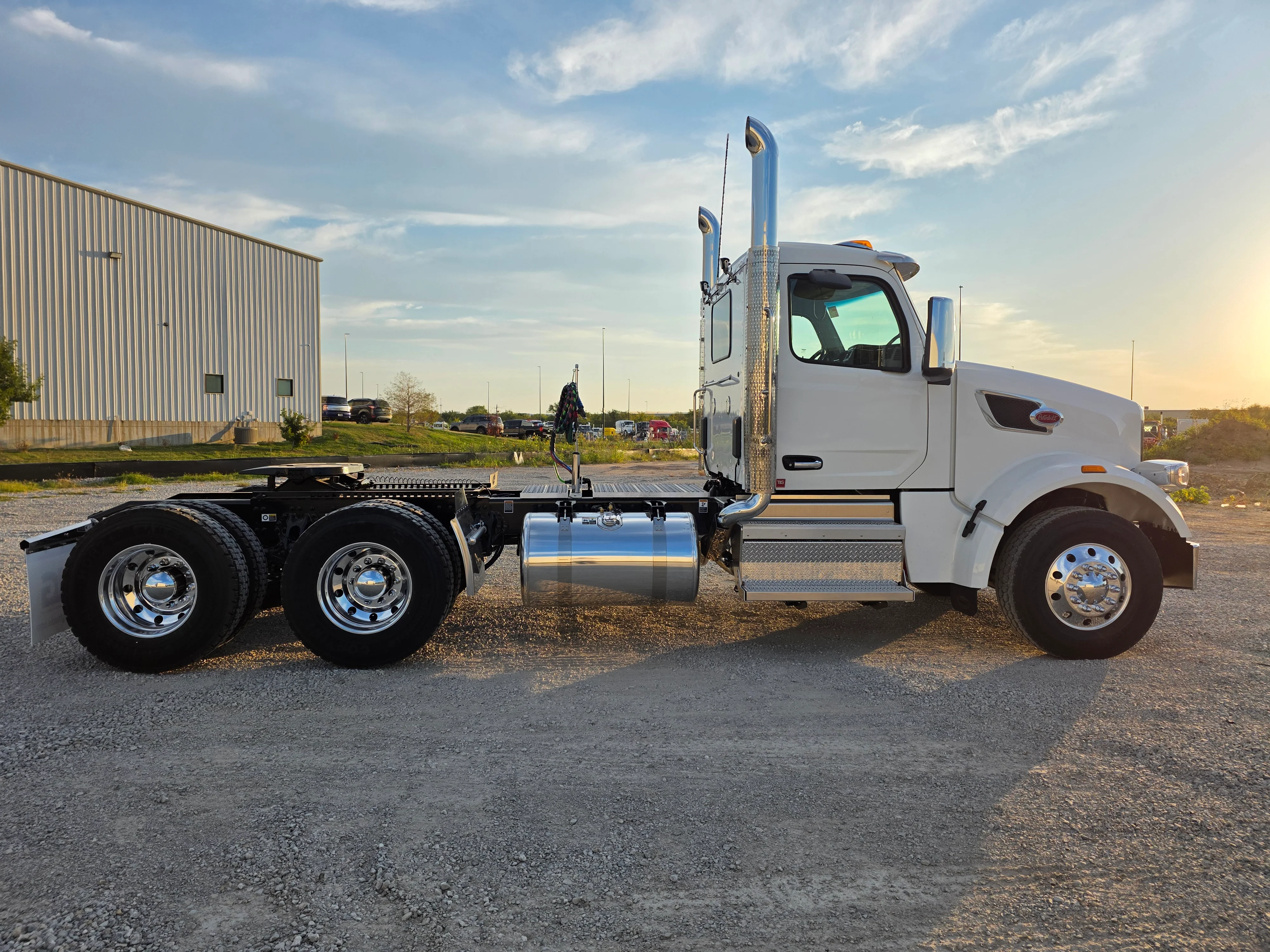 2026 Peterbilt 567 in Louisville, KY — photo 6