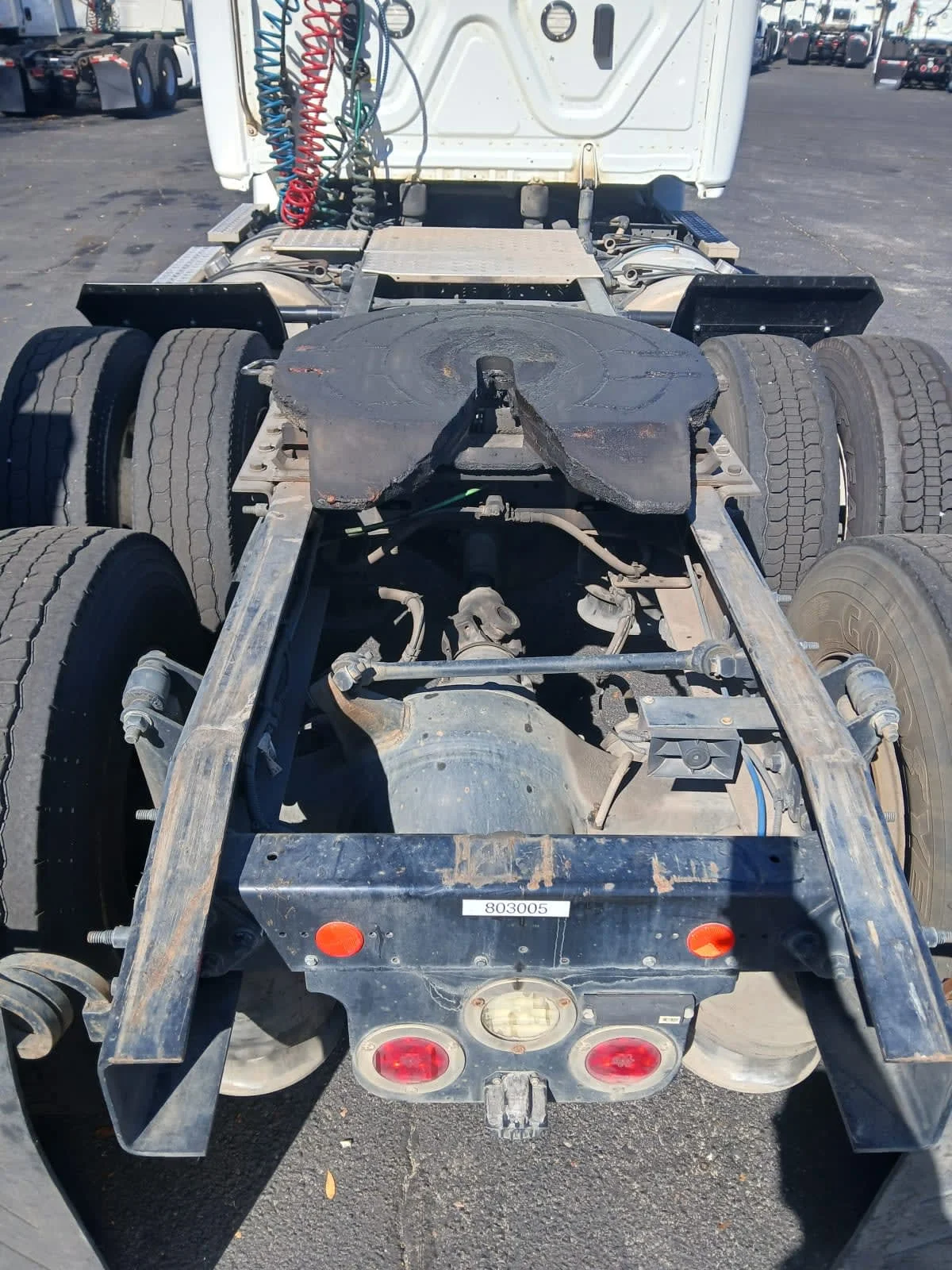 2018 Freightliner Cascadia - image 11