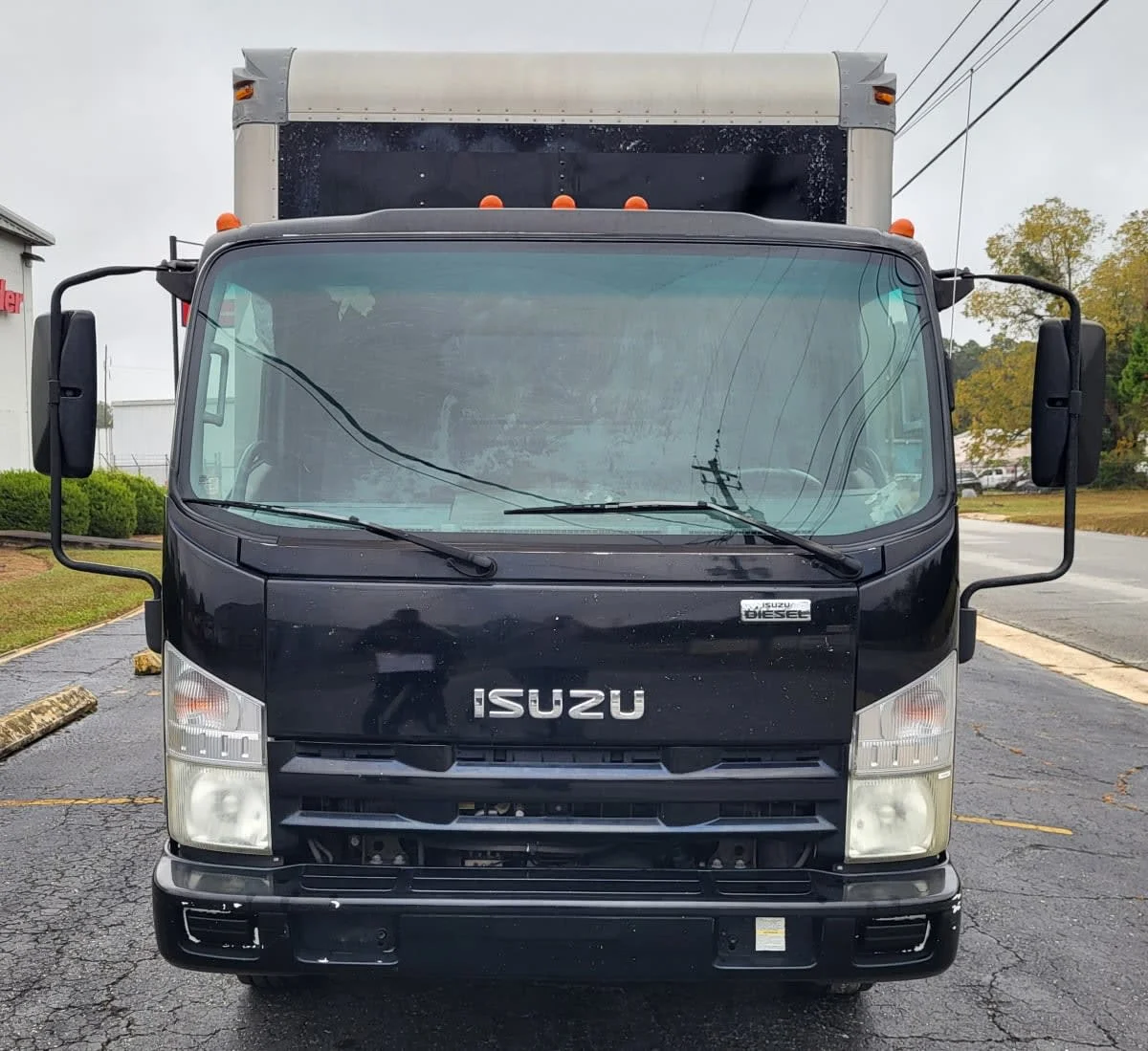 2015 Isuzu NPR - image 2