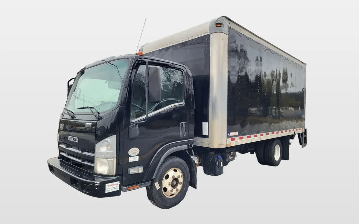 2015 Isuzu NPR - image 1