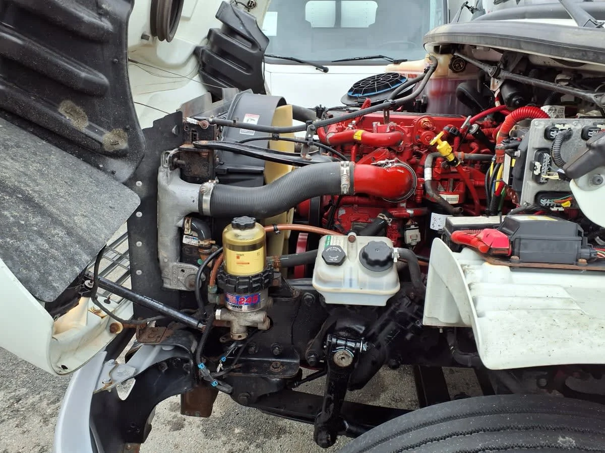 2018 Freightliner M2 106 - image 9