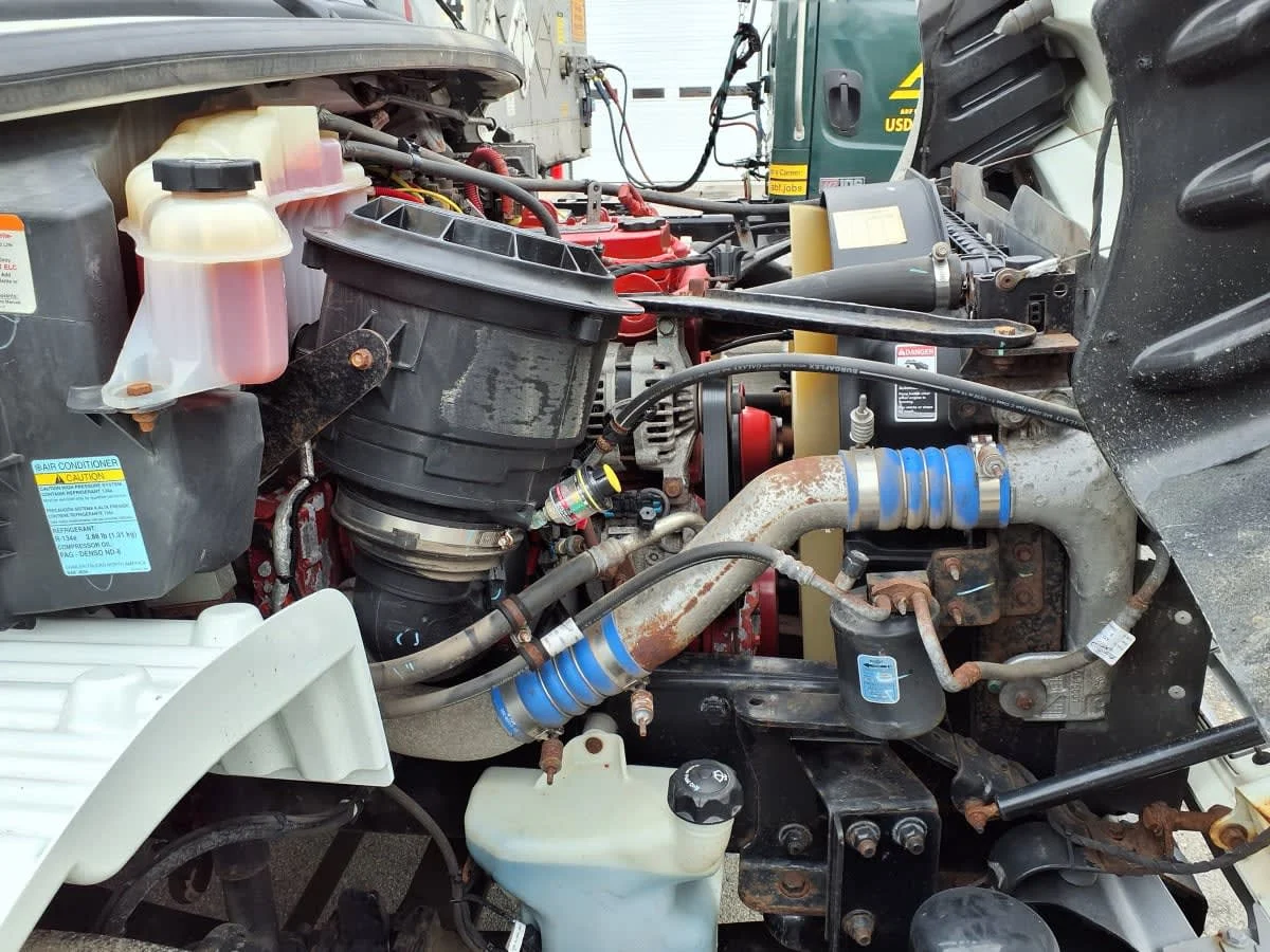 2018 Freightliner M2 106 - image 12