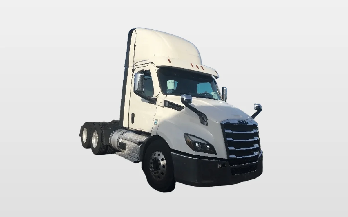 2021 Freightliner Cascadia - image 1