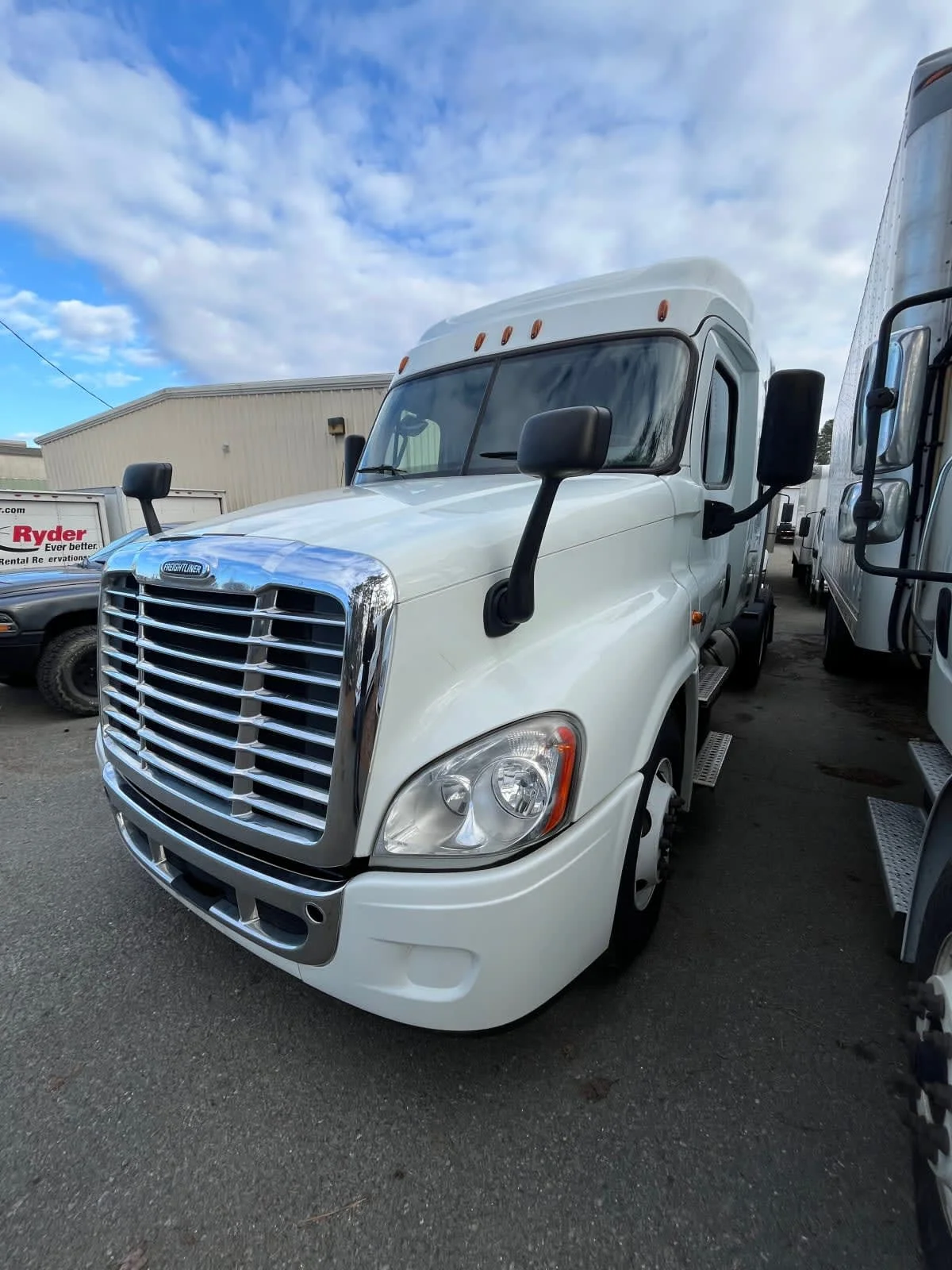 2020 Freightliner Cascadia in Ashland, VA