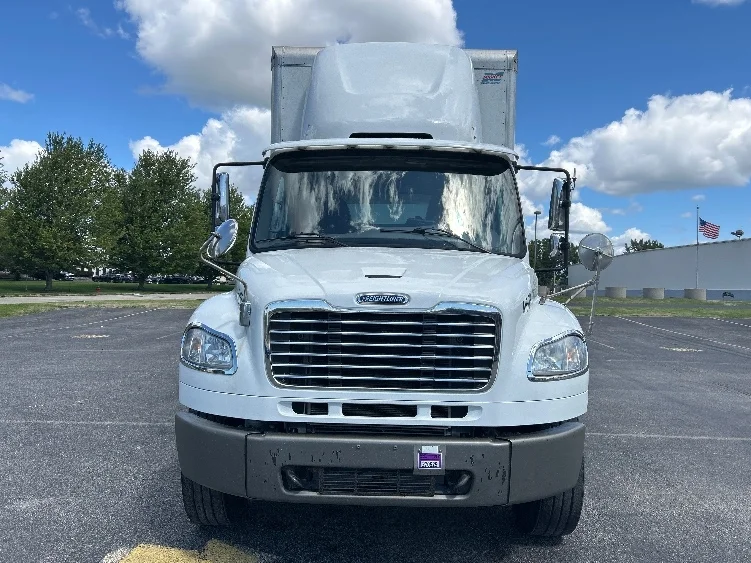 2020 Freightliner M2 106 - image 2