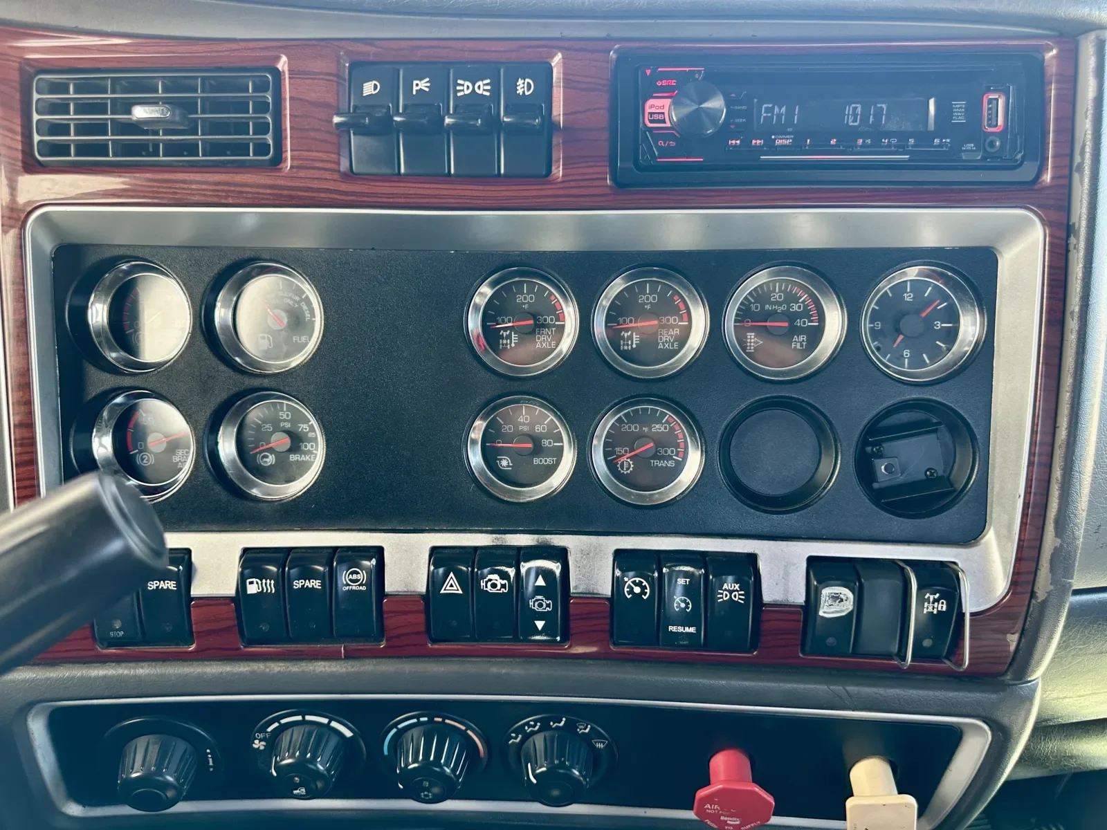 2009 Kenworth W900 in Hutchins, TX — photo 18