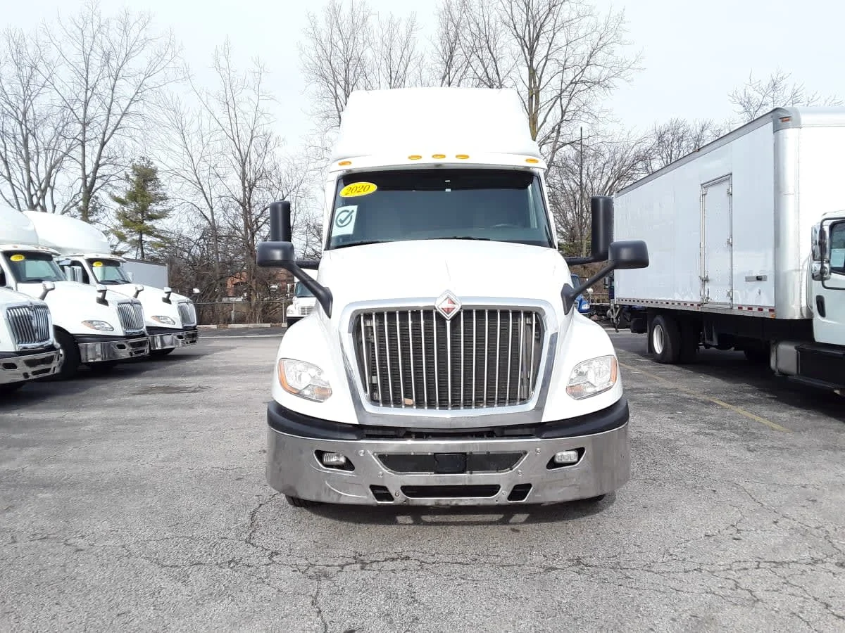 2020 International LT in Hilliard, OH — photo 2