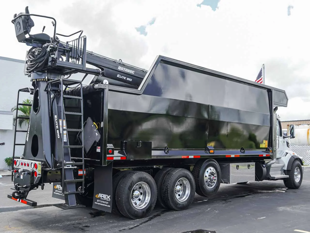 2025 Peterbilt 567 - image 4