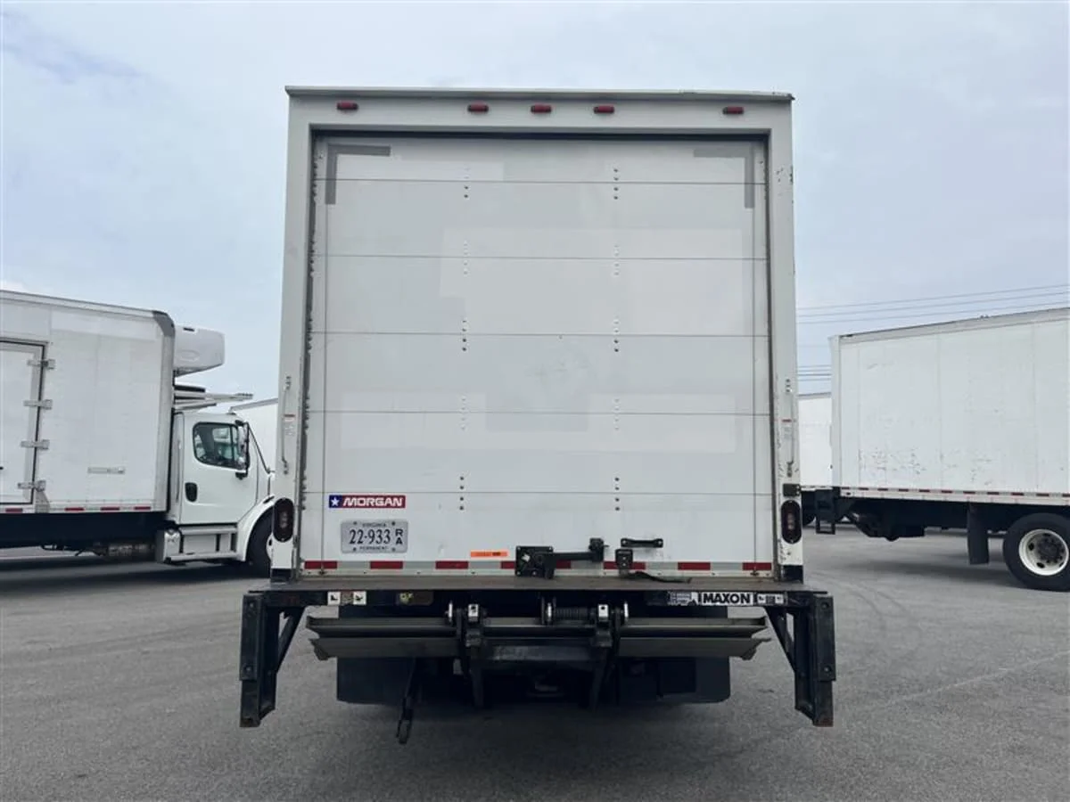 2019 Isuzu NPR - image 5