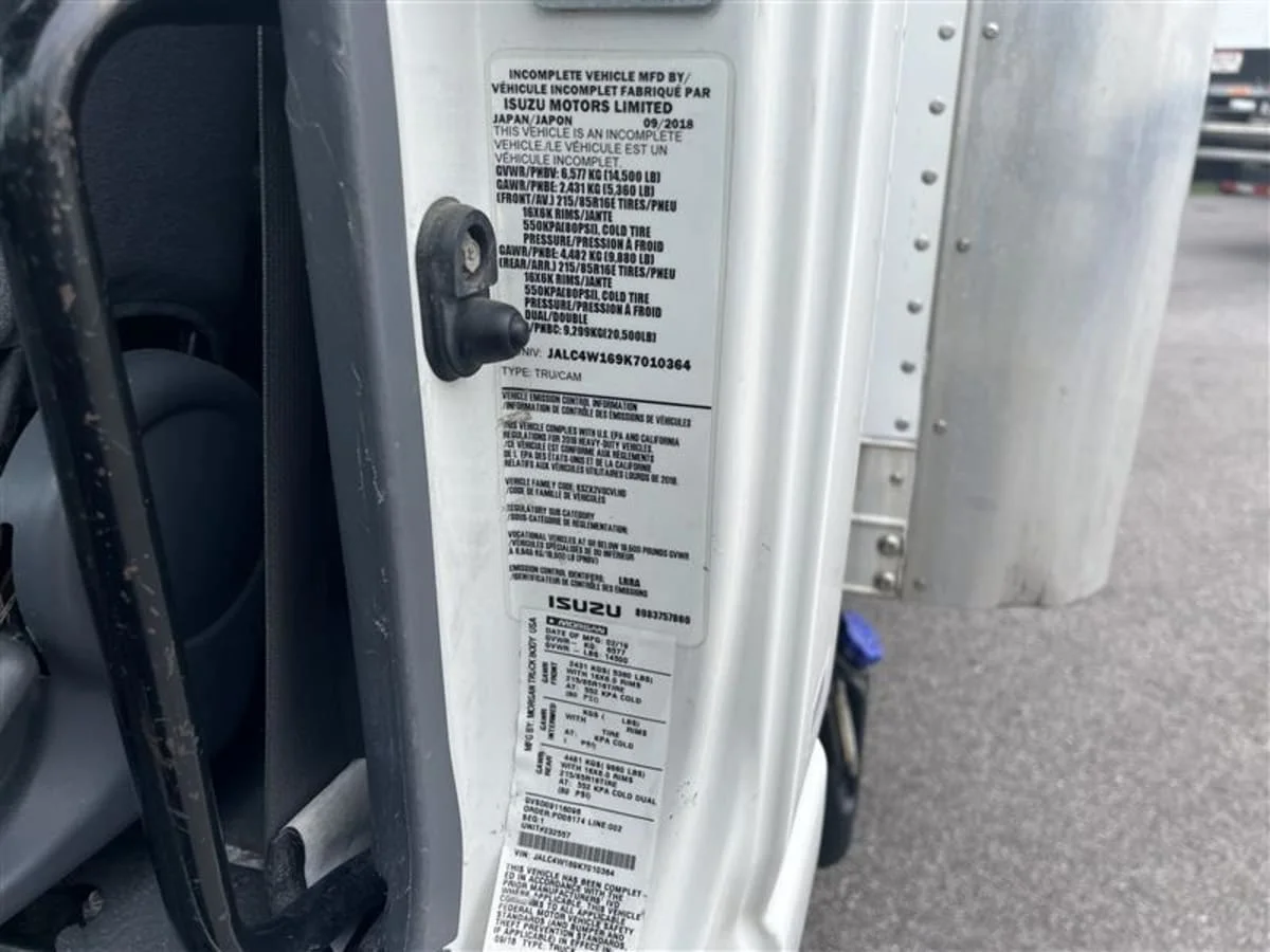 2019 Isuzu NPR - image 10