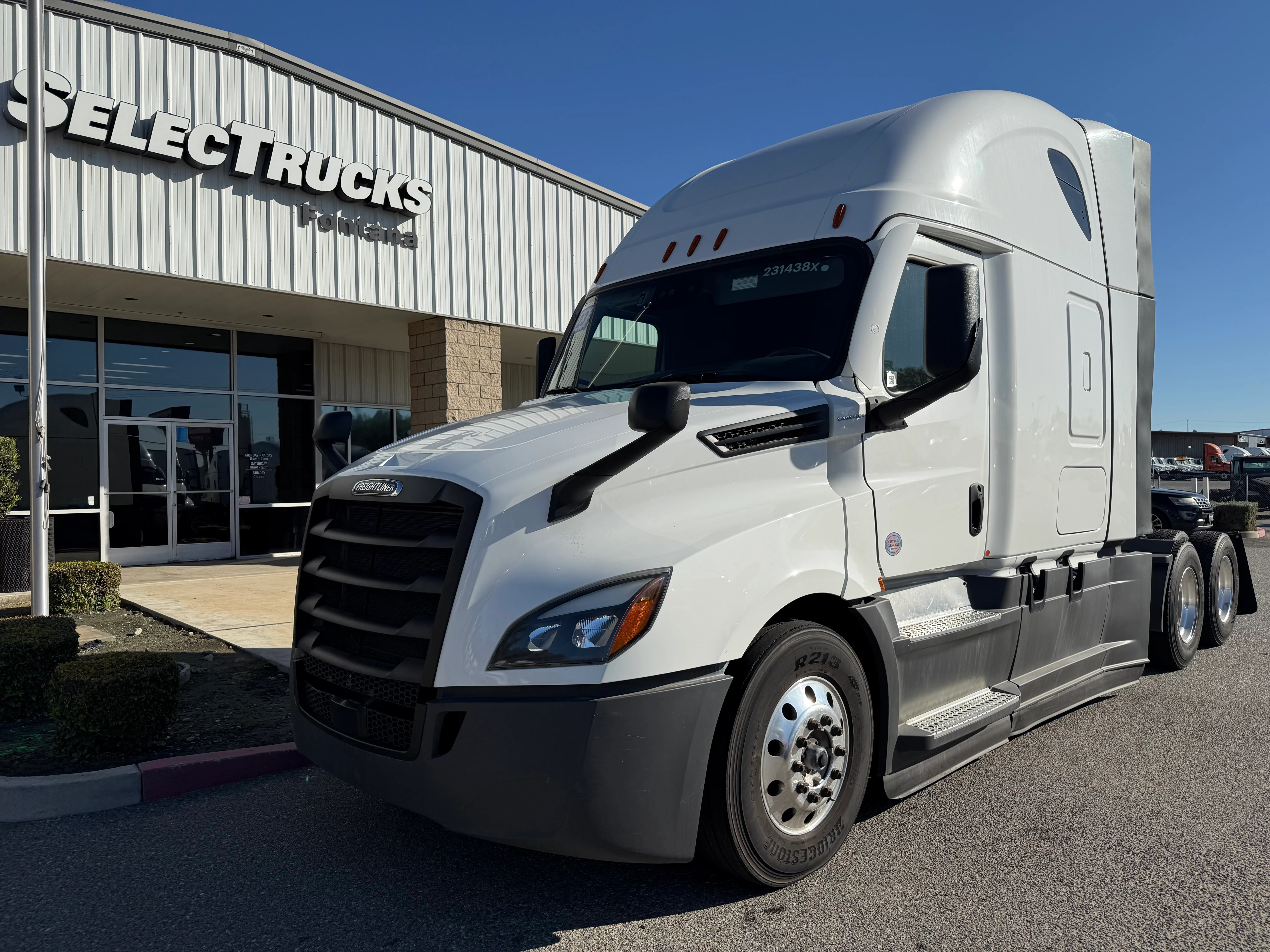 2023 Freightliner Cascadia in Selectrucks Fontana, CA