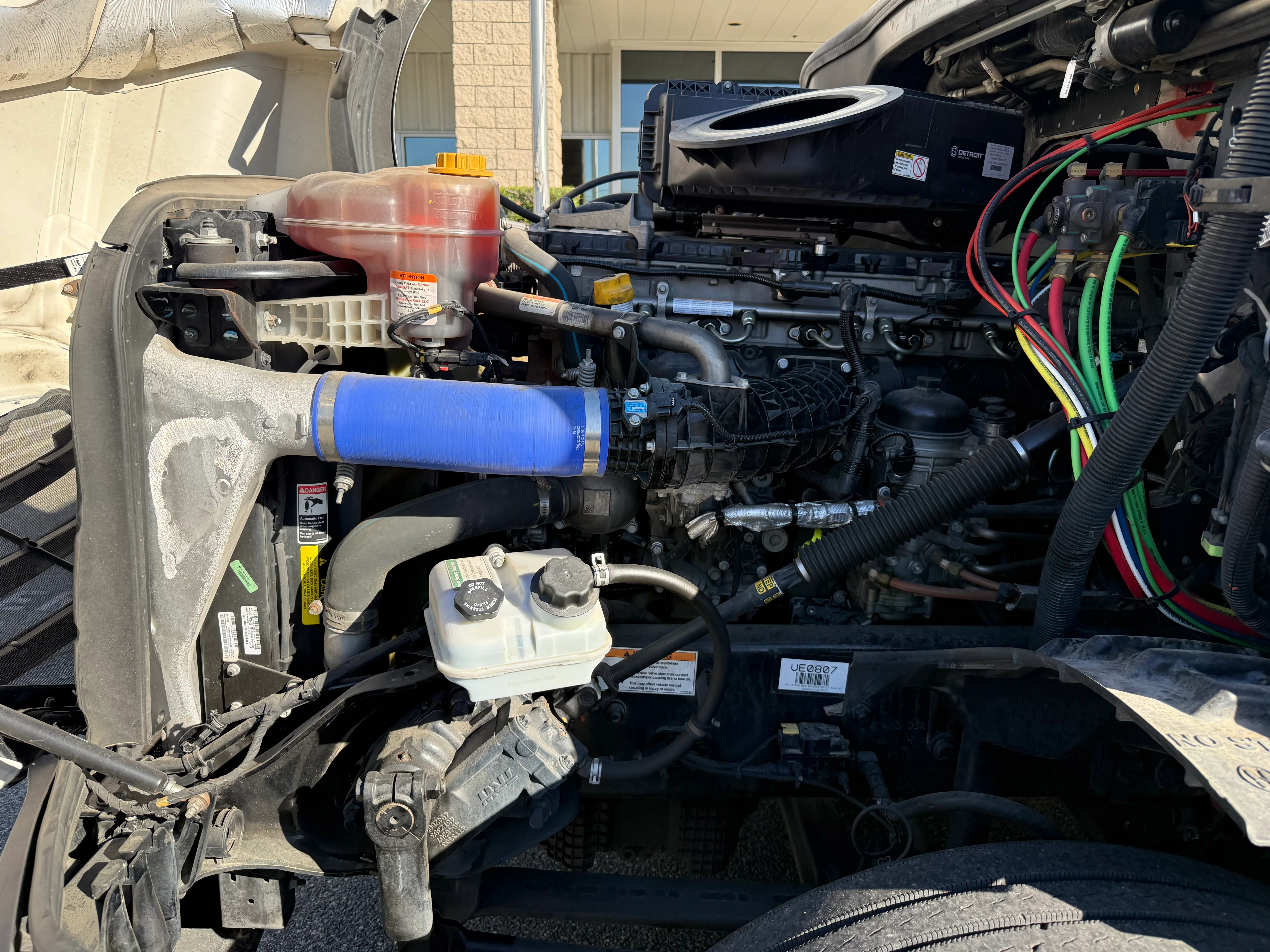 2023 Freightliner Cascadia in Selectrucks Fontana, CA — photo 11