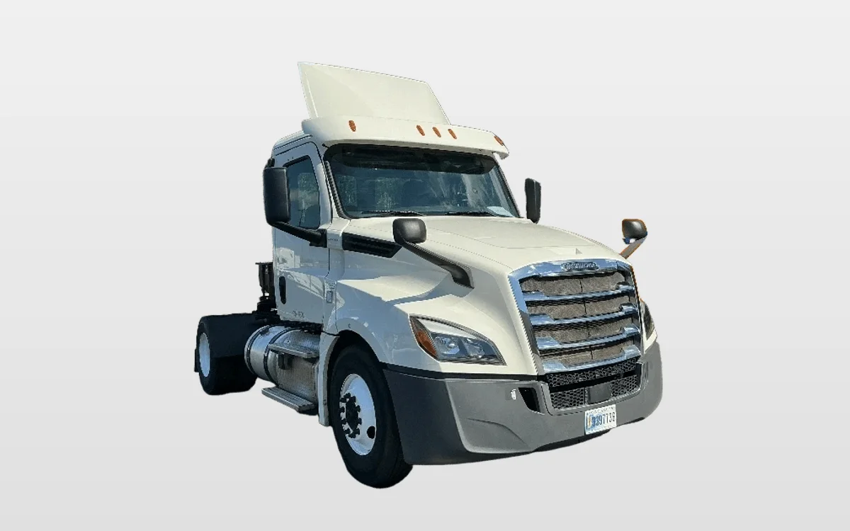 2019 Freightliner - image 1