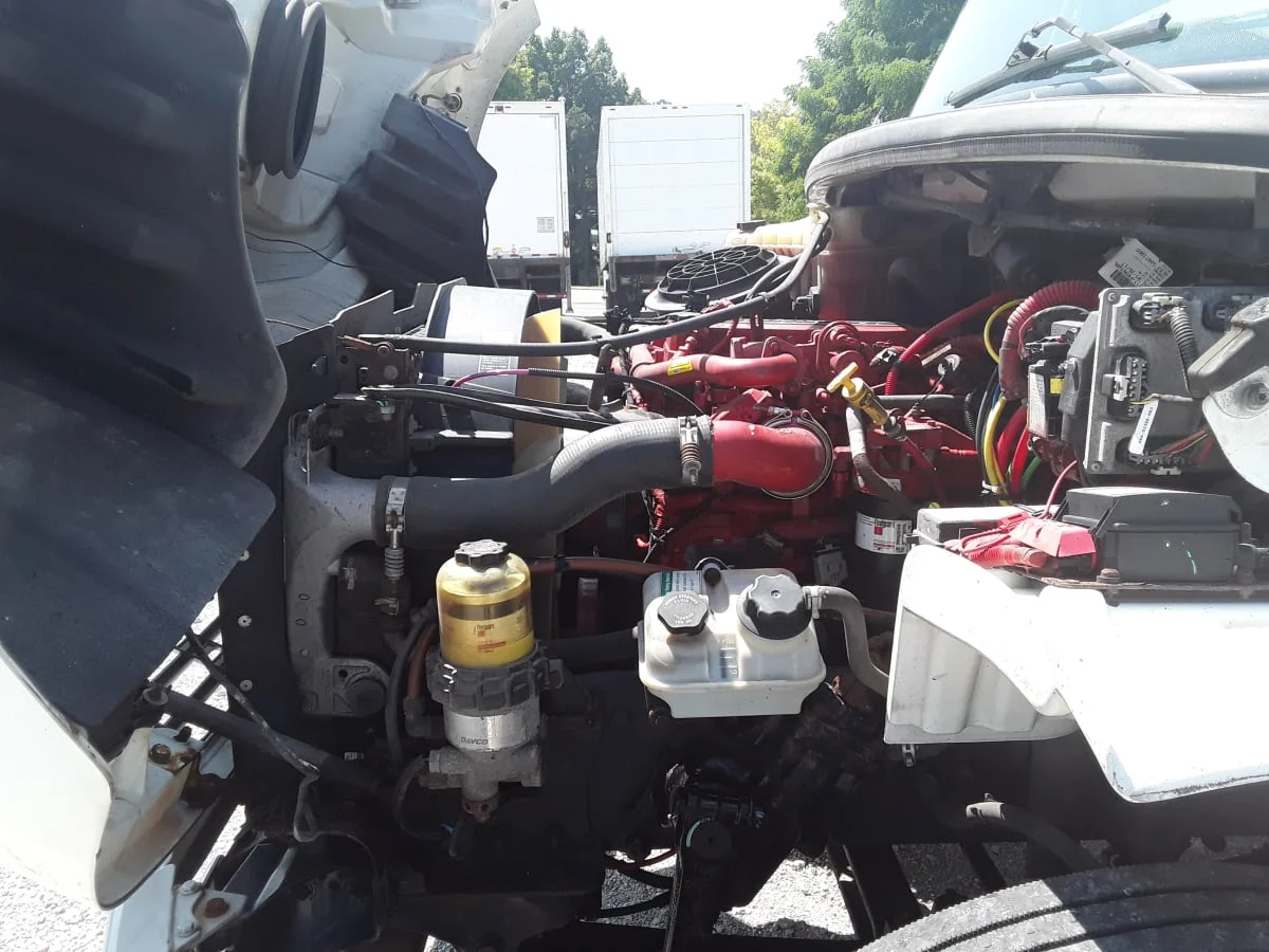 2018 Freightliner M2 106 - image 10