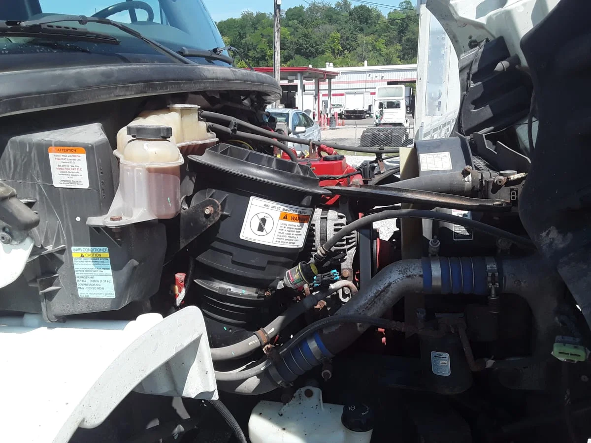 2018 Freightliner M2 106 - image 14