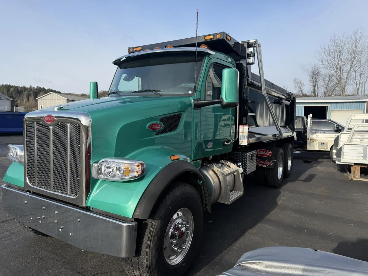2025 Peterbilt 567 in Newburgh, NY — photo 2