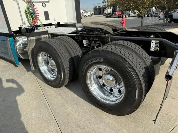 2024 Peterbilt 579 in Salt Lake City, UT — photo 7