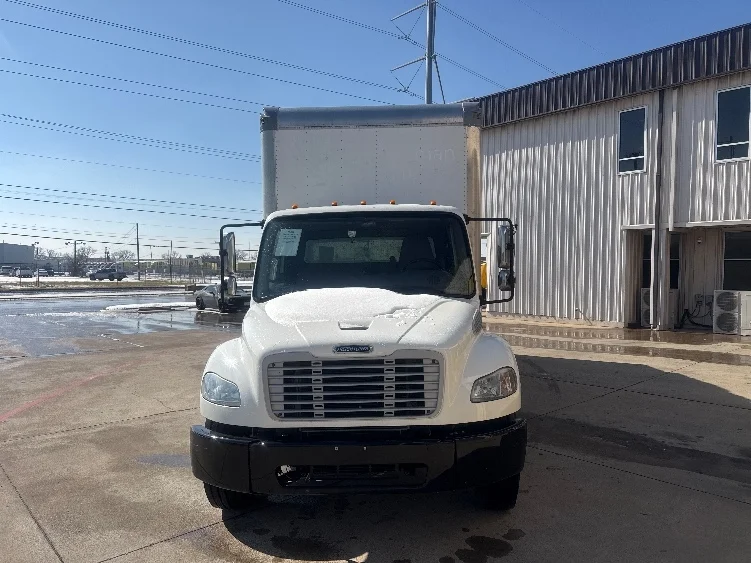 2020 Freightliner M2 106 - image 2