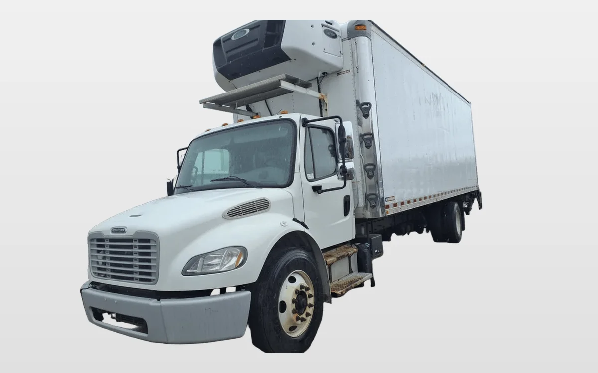 2016 Freightliner M2 106 - image 1