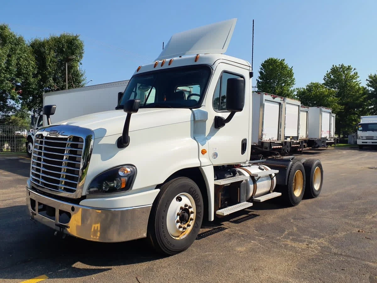2018 Freightliner Cascadia in Bolingbrook, IL