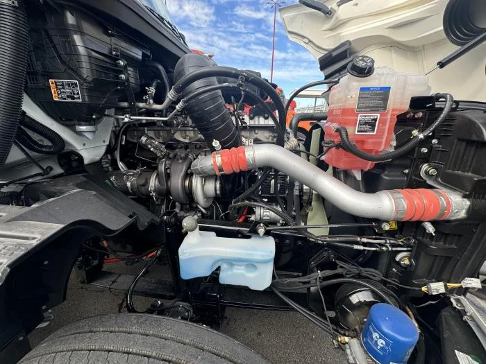 2026 International LT - image 10