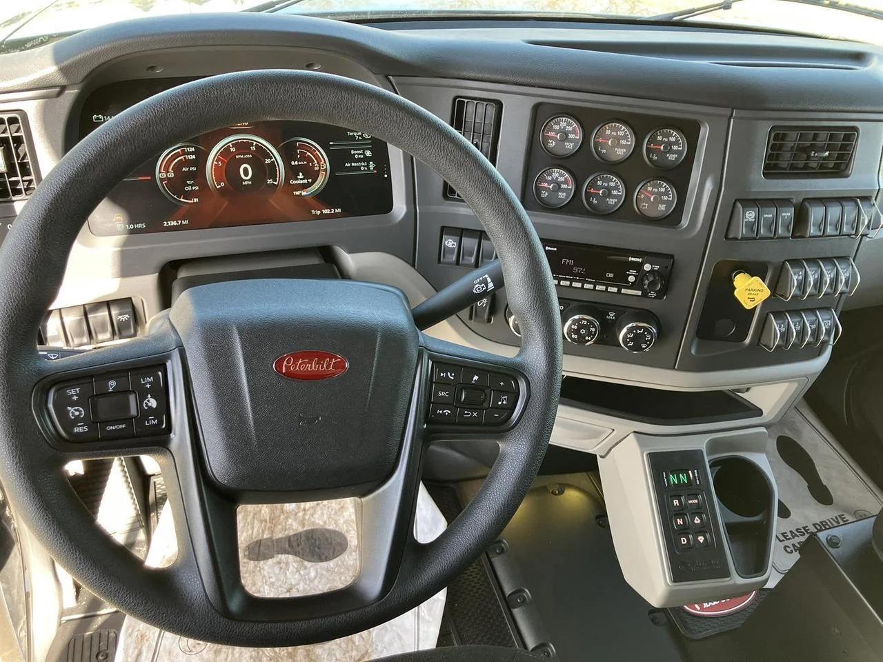 2026 Peterbilt 567 - image 10