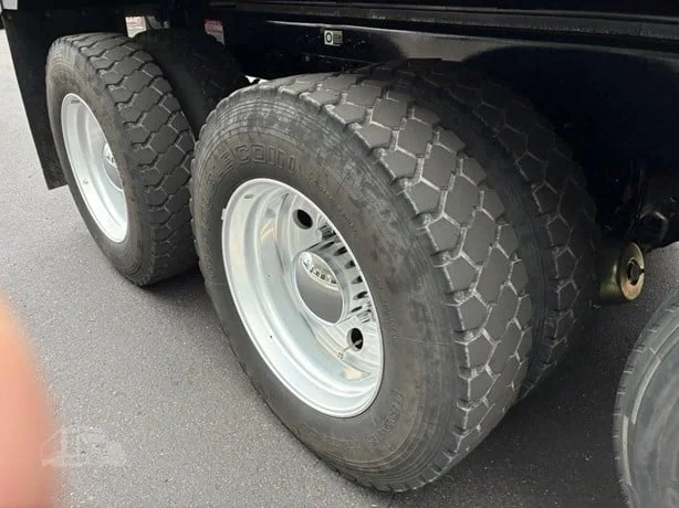 2024 Kenworth T880 in Portland, OR — photo 10