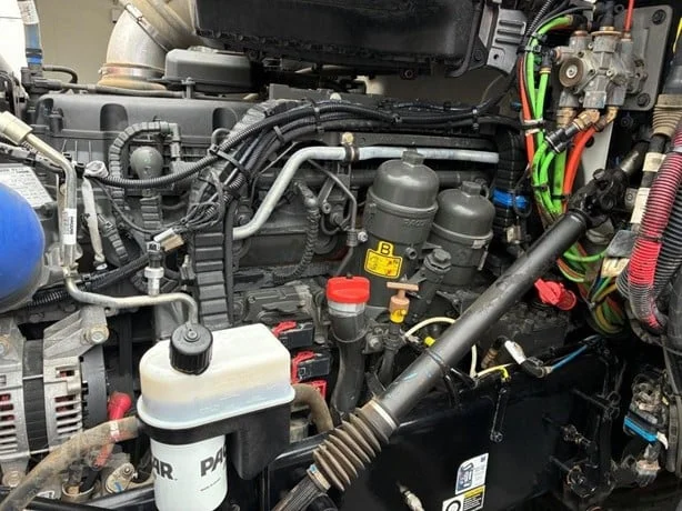 2024 Kenworth T880 in Portland, OR — photo 12