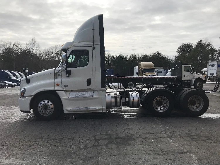 2018 Freightliner in Concord, NC — photo 4
