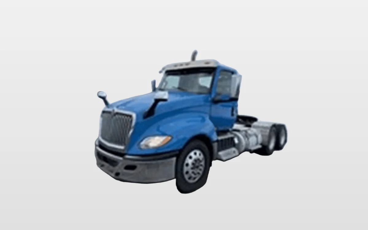 2019 International LT - image 1