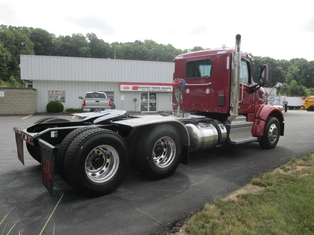 2020 Peterbilt 567 in Butler, PA — photo 6