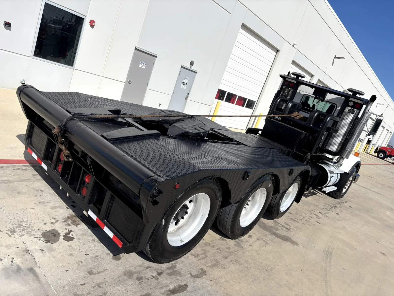 2007 Kenworth T800 - image 11