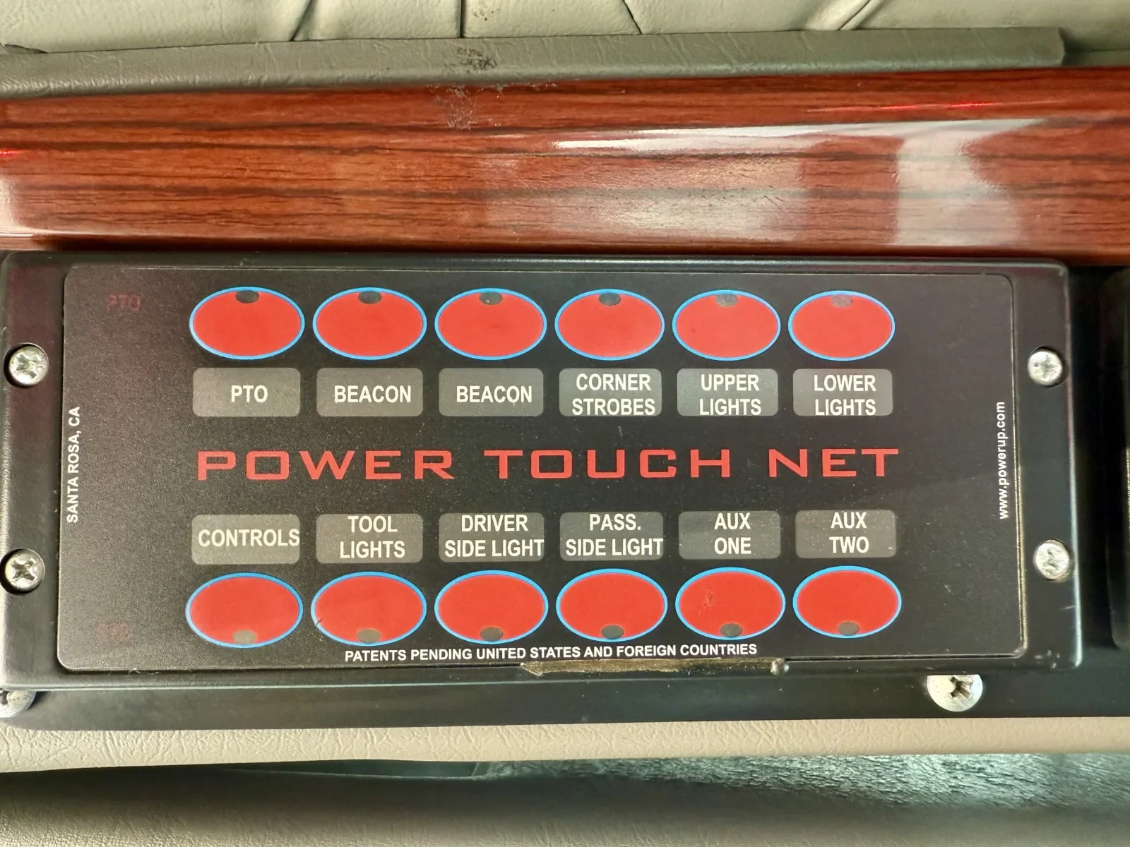 2011 Kenworth T800 - image 39